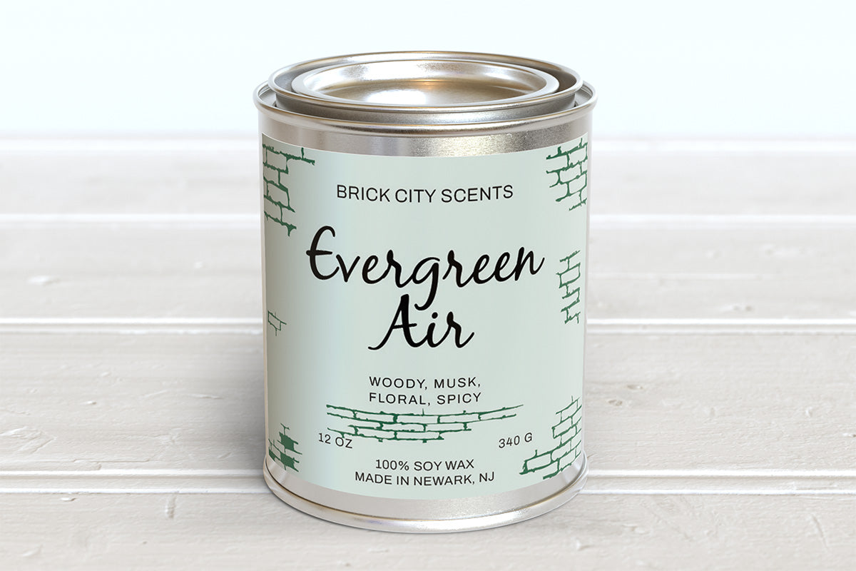 Evergreen Air: 12oz Wooden Wick Candle