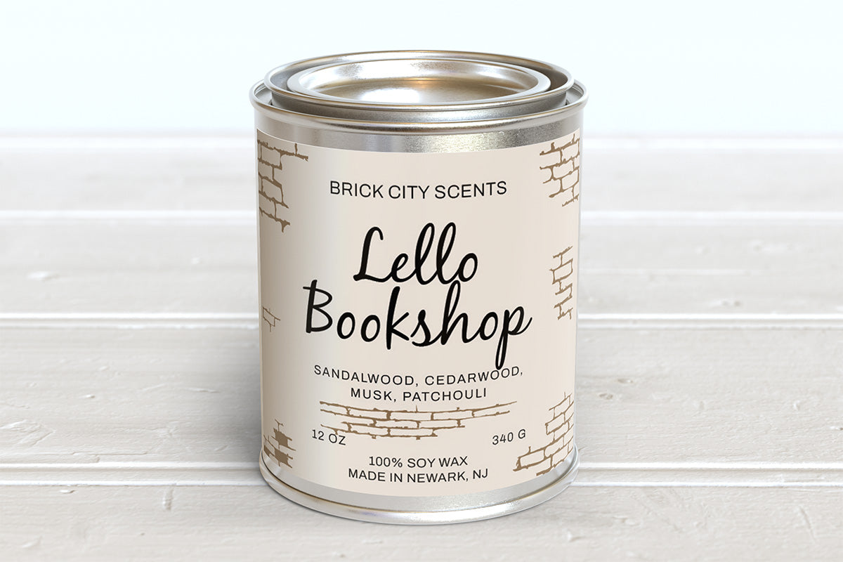 Lello Bookshop: 12 oz Wooden Wick Candle