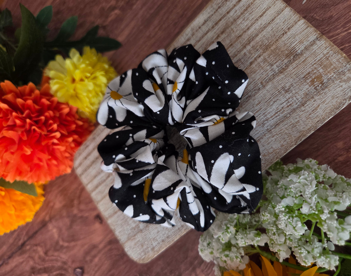 Daisy Scrunchies